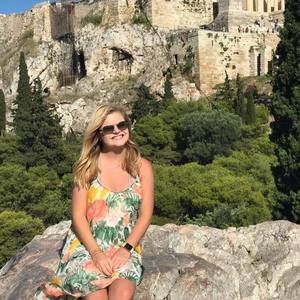 Meet your Posher, Elizabeth